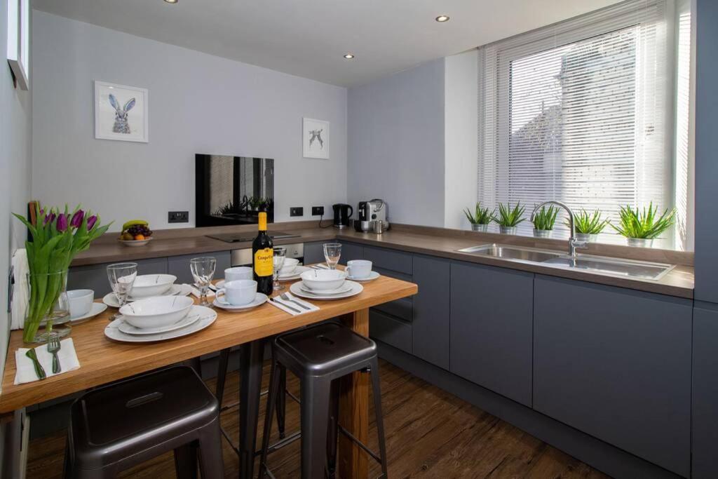 An Steisean With Office - Comet Apartments Helensburgh Bagian luar foto