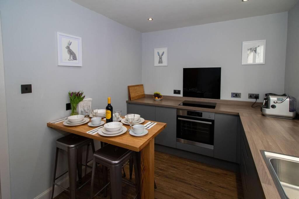 An Steisean With Office - Comet Apartments Helensburgh Bagian luar foto